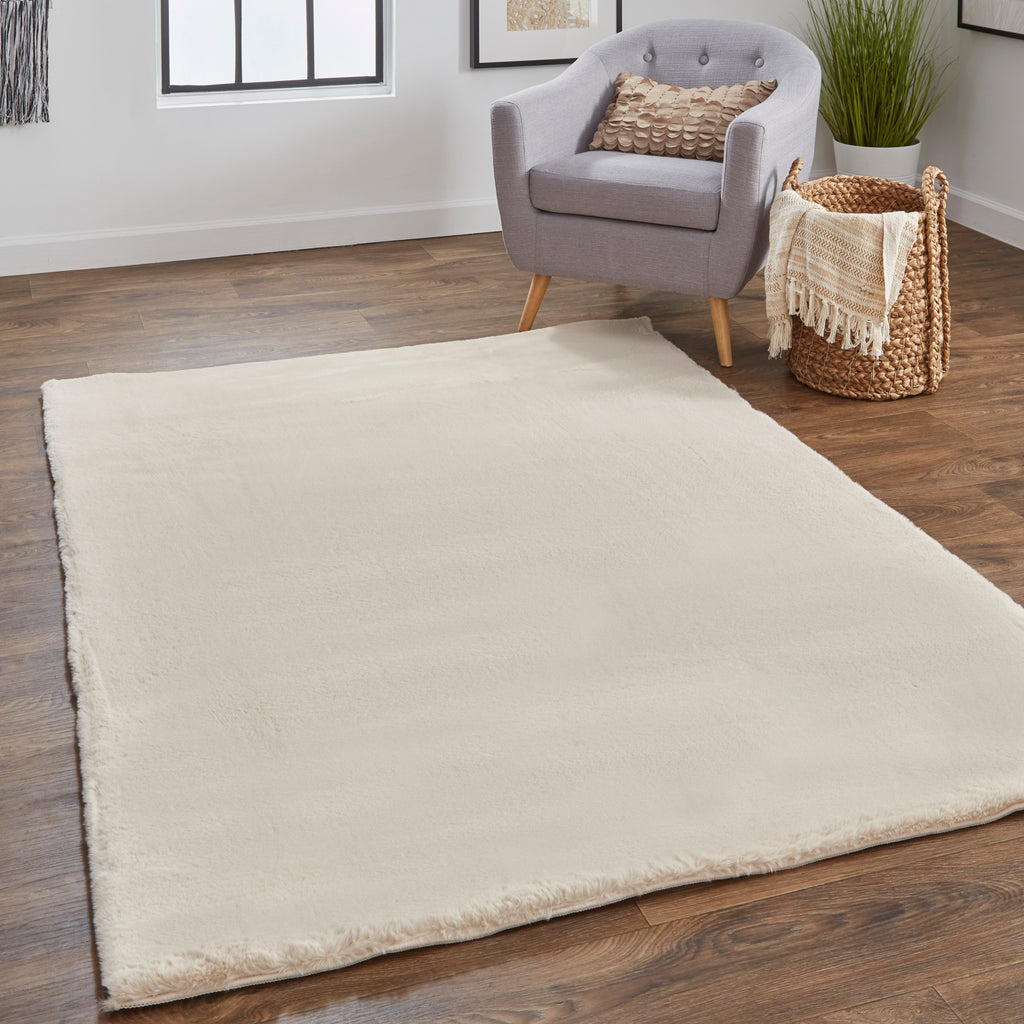 Luxe Velour Transitional Solid Tan Area Rug (4' x 6')