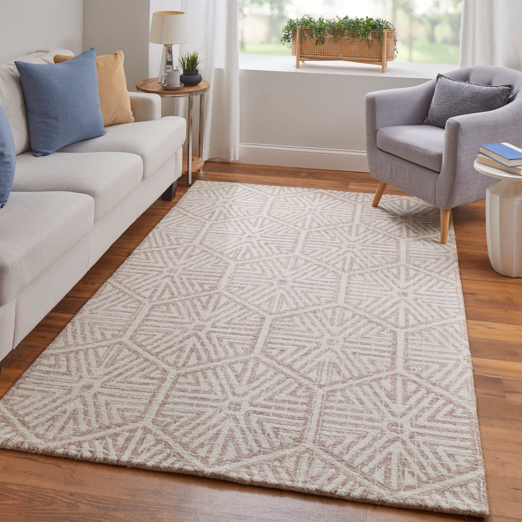 Rhett Transitional Geometric Ivory Taupe Area Rug (5' x 8')