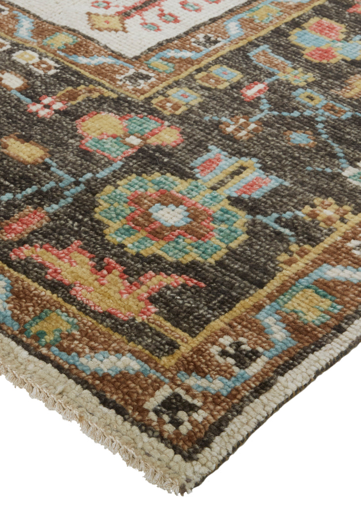 Piraj Traditional Bordered Brown Yellow Green Area Rug (4' x 6')