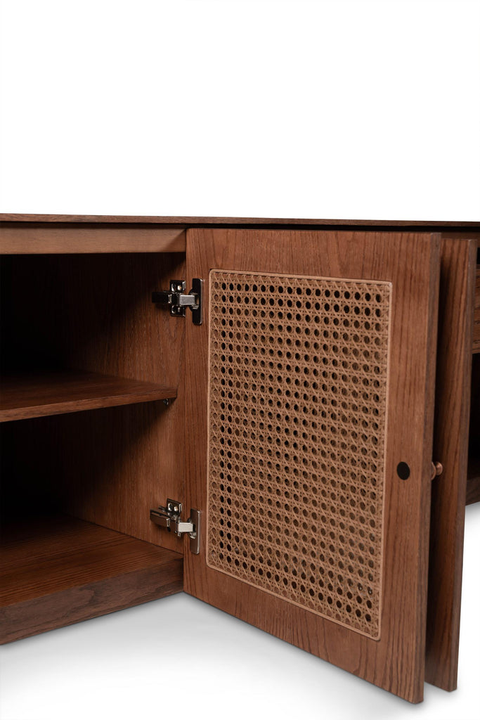 Modern Brazilian Missione Cane Buffet