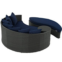 Sojourn Outdoor Patio Sunbrella Daybed in Canvas Navy-2