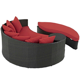 Sojourn Outdoor Patio Sunbrella Daybed in Canvas Red-2