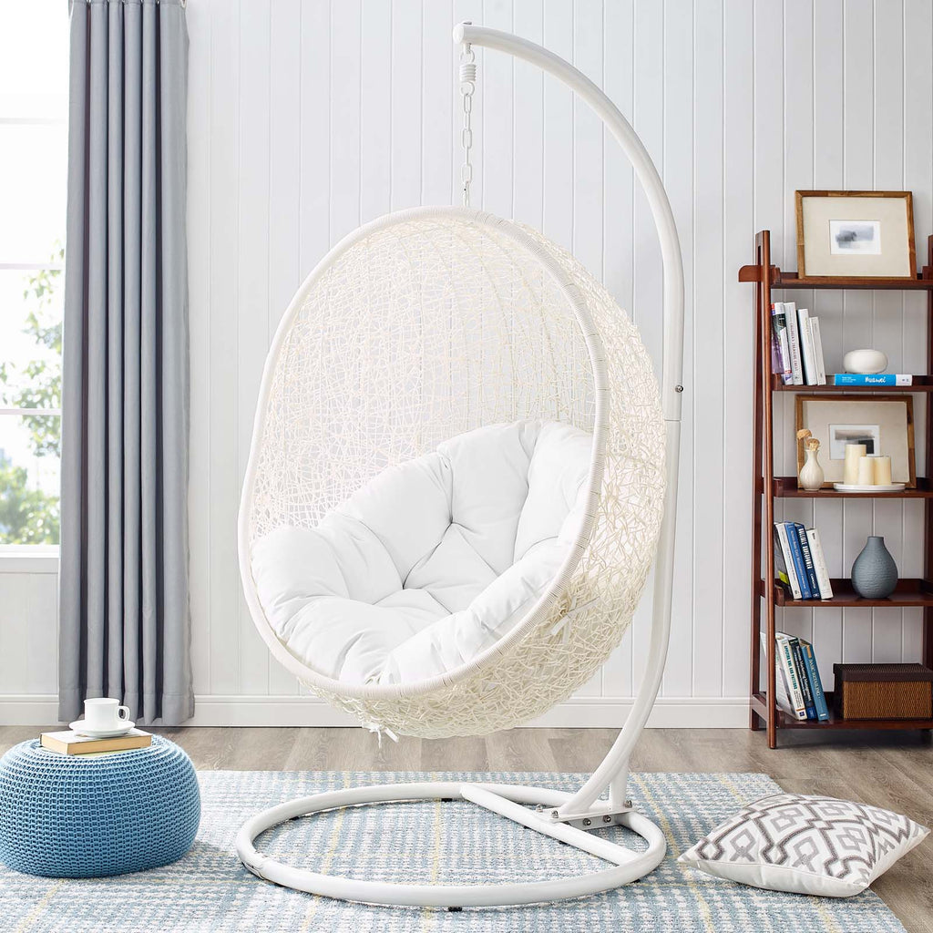 Hide Outdoor Patio Swing Chair With Stand in White