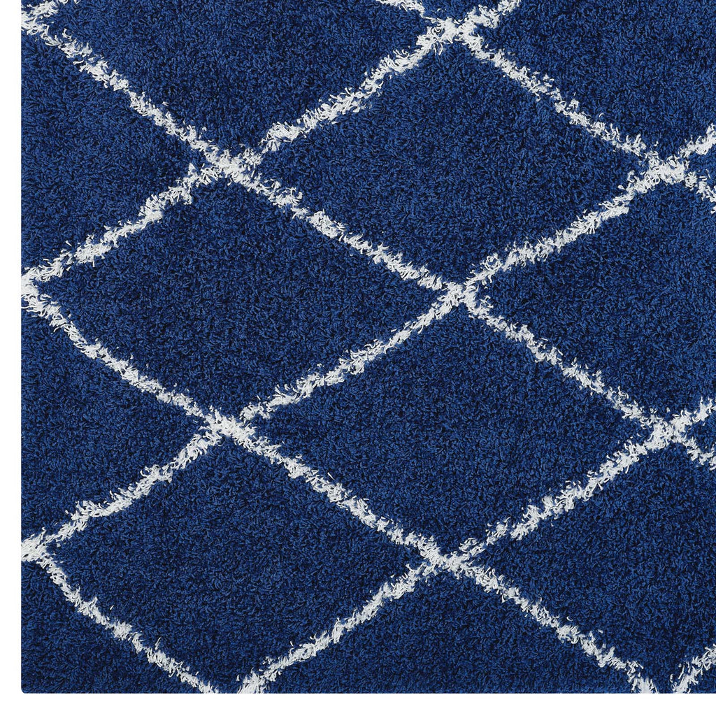 Toryn Diamond Lattice 5x8 Shag Area Rug in Navy and Ivory