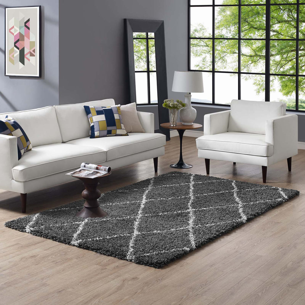 Toryn Diamond Lattice 5x8 Shag Area Rug in Dark Gray and Ivory