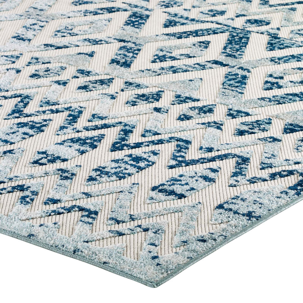 Reflect Tamako Diamond and Chevron Moroccan Trellis 5x8 Indoor / Outdoor Area Rug in Ivory and Blue