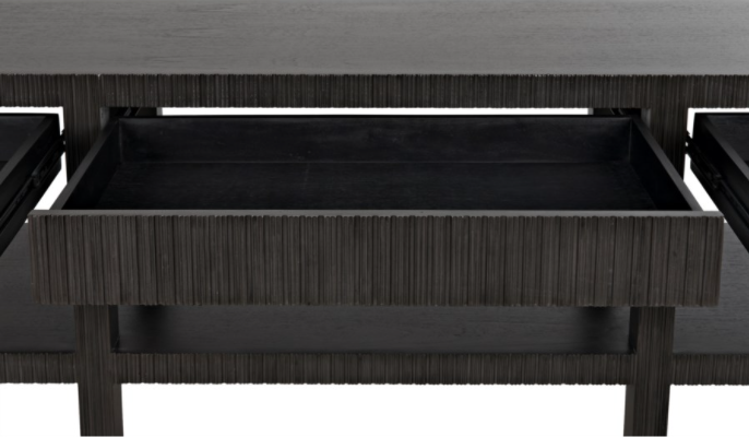 Conrad Console, Pale