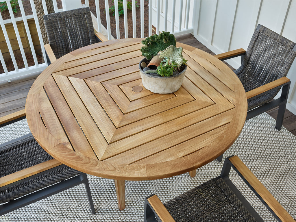 Coastal Living Outdoor Chesapeake Round Dining Table